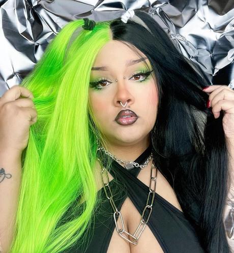 Maeve - Women's 29in.  Natural Lace Front Heat Resistant Wigs Multiple Color Options